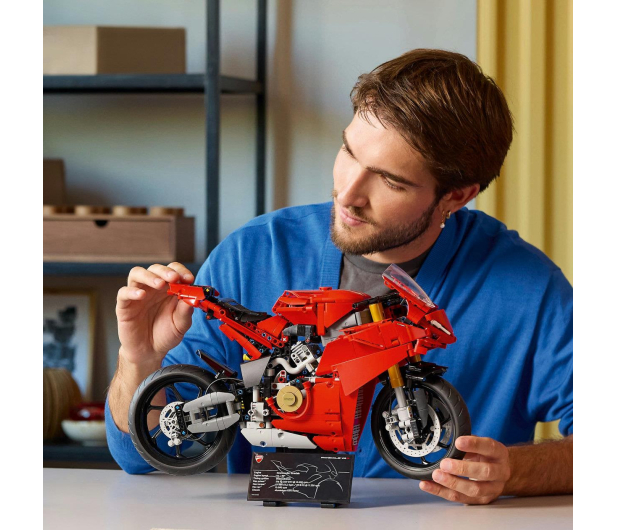 LEGO Technic 42202 Motocykl Ducati Panigale V4 S - 1298077 - zdjęcie 8